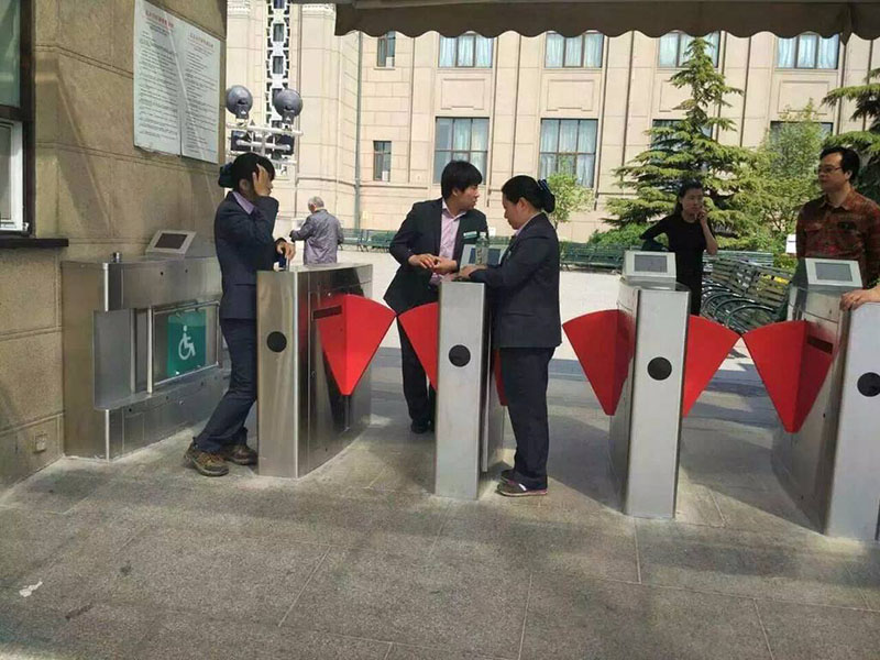政府-門(mén)禁出入口翼閘擋板